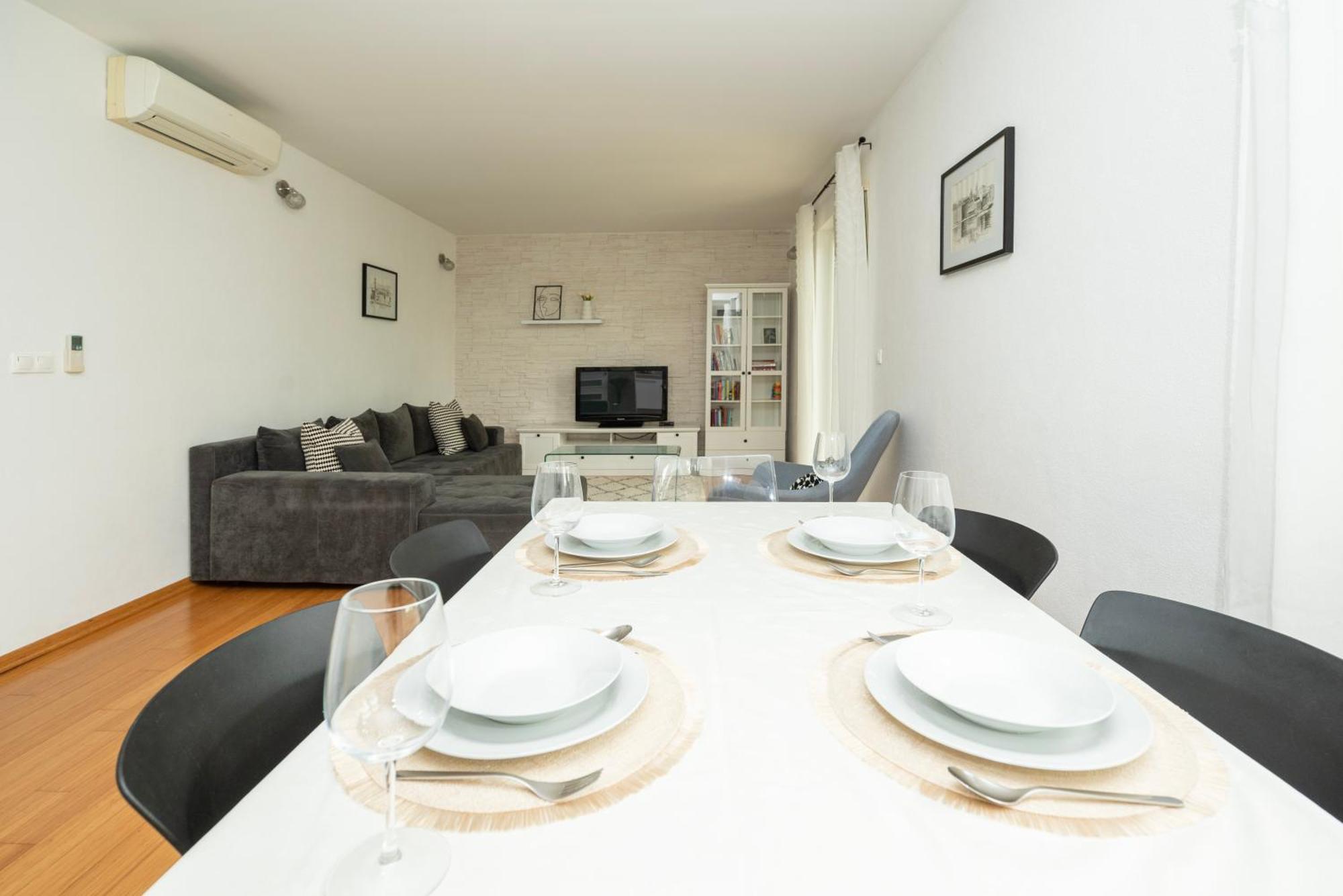 Apartment Paula Trogir Buitenkant foto